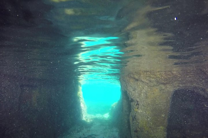 Snorkeling among the Underwater Caves of Ischia Ponte