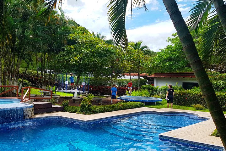 Puntarenas & Caldera Shore Excursion: High Ropes & 4 Ziplines