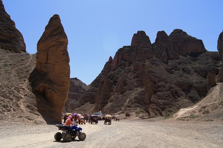 Lanzhou Private Day Tour to Yellow River Stone Forest