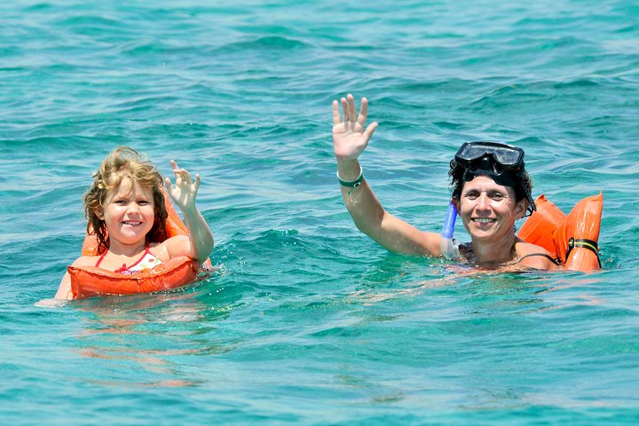 Isla Mujeres Cruise with Beach Club, Snorkel, Lunch and Open Bar