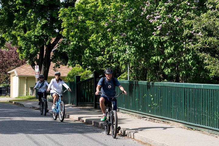 Kingston Bike Tours - Scenic Waterfront Ride