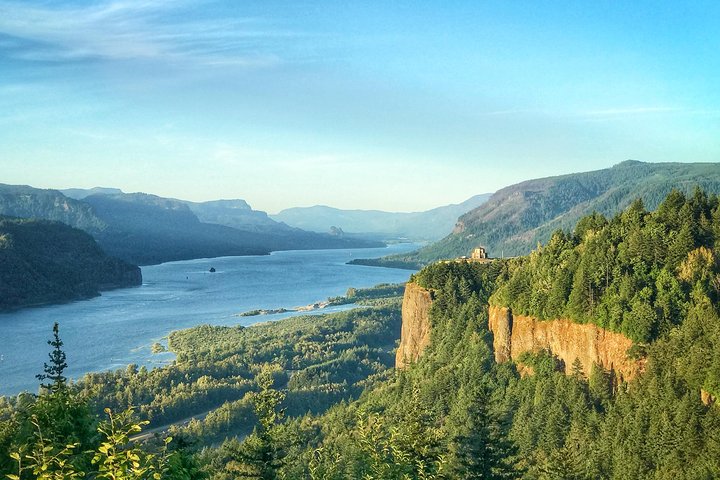 Multnomah Falls and Columbia River Gorge Half-Day Hiking Tour
