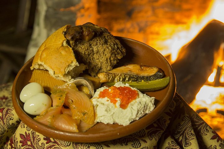 Estonian food, drinks and history tour