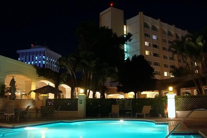 Transportation to HOTEL REAL INTERCONTINENTAL SAN SALVADOR