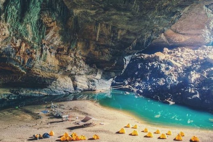 DELUXE SMALL Group : PHONG NHA CAVE And PARADISE CAVE Full Day Guided Tour
