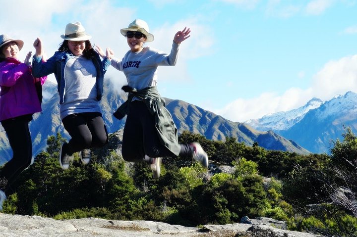 Mou Waho Island Cruise and Guided Nature Walk