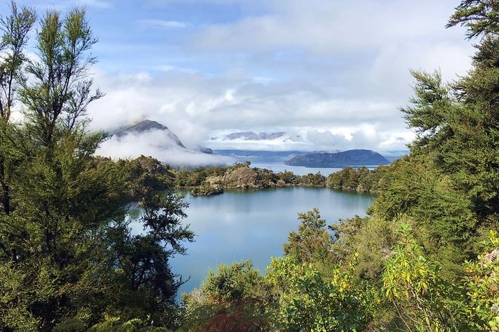 Mou Waho Island Cruise and Guided Nature Walk