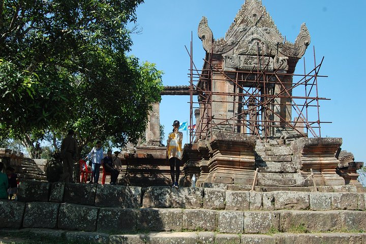 Private tour to Koh ker and Preah Vihear temple from Siem Reap