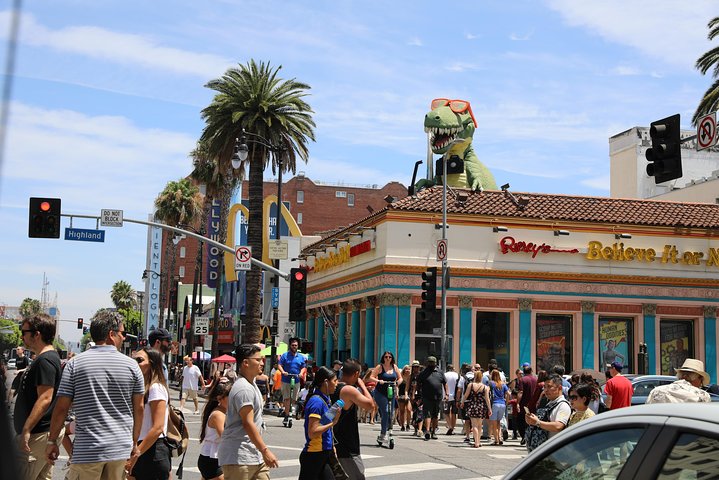 Los Angeles 3-Hour City Tour with 3 Stops
