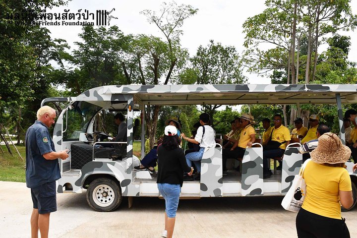 Hua Hin Wildlife Rescue Centre & Elephant Refuge Day Trip