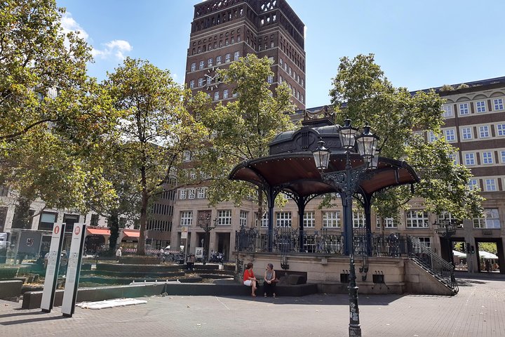 Dusseldorf Old Town and Altbier Tour