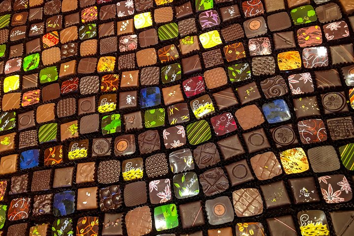 Award-Winning Geneva Chocolate &Old Town Tour (3h)