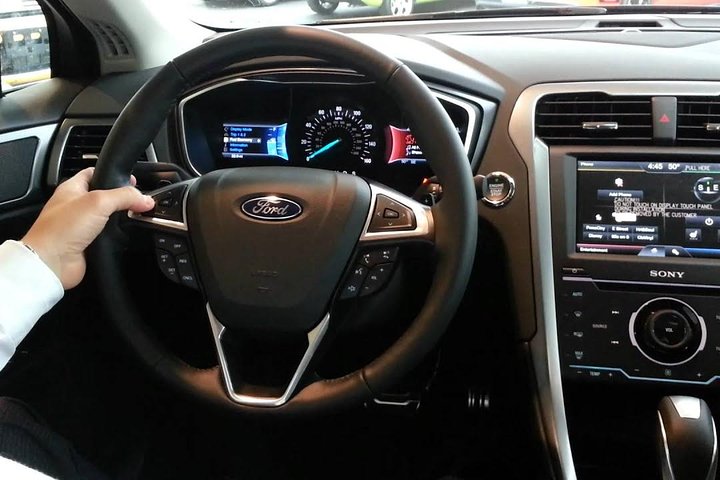 Private Transfer: From Santos Port GRU Airport to up to 15 People