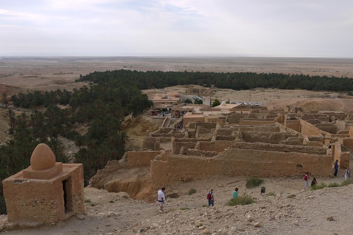 Tozeur and the mountain Oasis