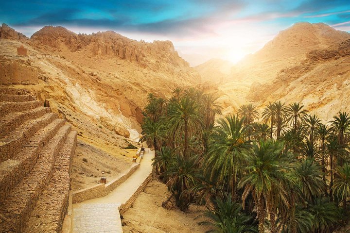 Tozeur and the mountain Oasis
