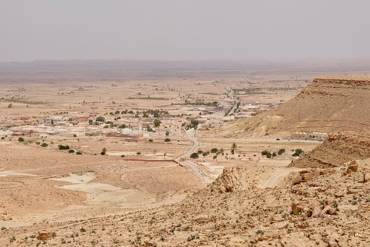 Tozeur and the mountain Oasis
