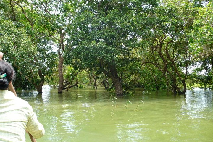 Lake-Side Village Tour
