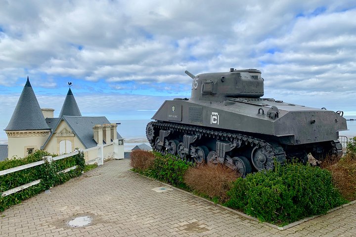 Normandy Battlefields D-Day Private Trip with VIP Services from Paris