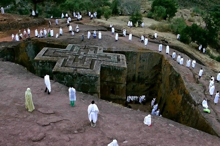 Full Day Group Tour of Lalibela with Airport Pickup and Drop Off