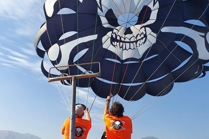 Parasailing in Fuengirola - The Highest Flights on the Costa