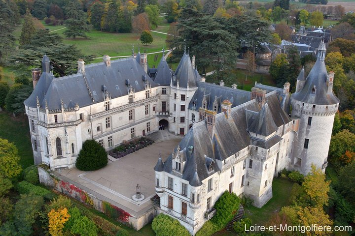 Hot Air Balloon Flight over the castle of Chenonceau / France