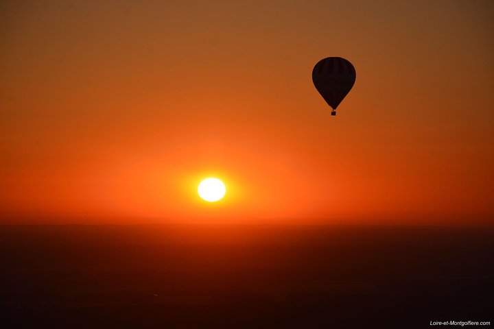 Hot Air Balloon Flight over the castle of Chenonceau / France