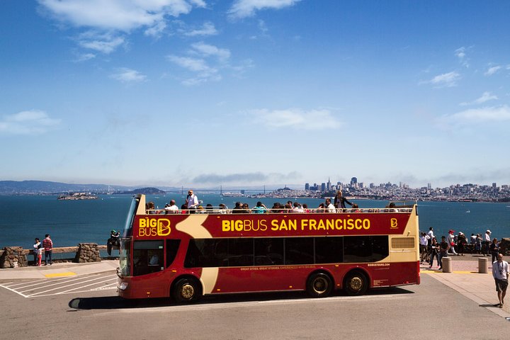 SF: Hop-on Hop-off Sightseeing Tour with Optional Sunset Tour