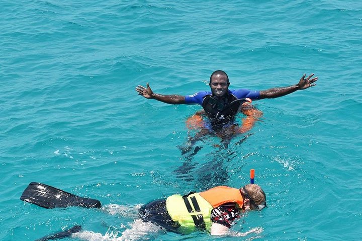 PILLI PIPA DHOW, the genuine product, snorkeling tour to Kisite Marine Park