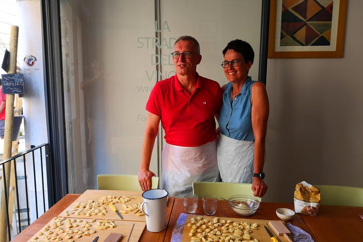 Orecchiette Cooking Class and Wine in Lecce