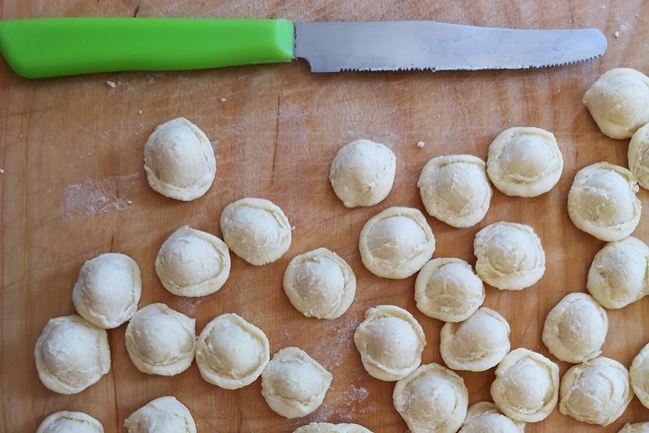 Orecchiette Cooking Class and Wine in Lecce