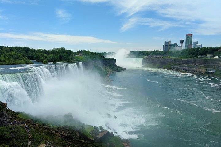 Niagara Falls American and Canadian 1 Day Tour W/ Maid Boat Ride