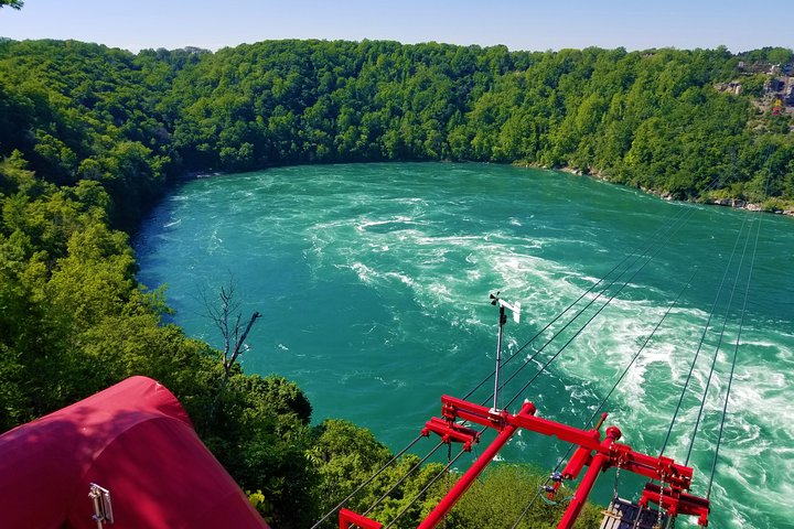 Niagara Falls Canadian Side Tour and Maid of the Mist Boat Ride Option