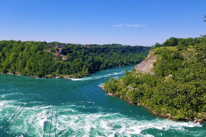 Niagara Falls Canadian Side Tour and Maid of the Mist Boat Ride Option