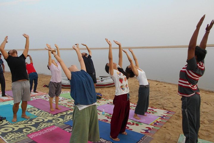2 Hours Private Yoga and Meditation Session with Yoga Instructor at Orchha