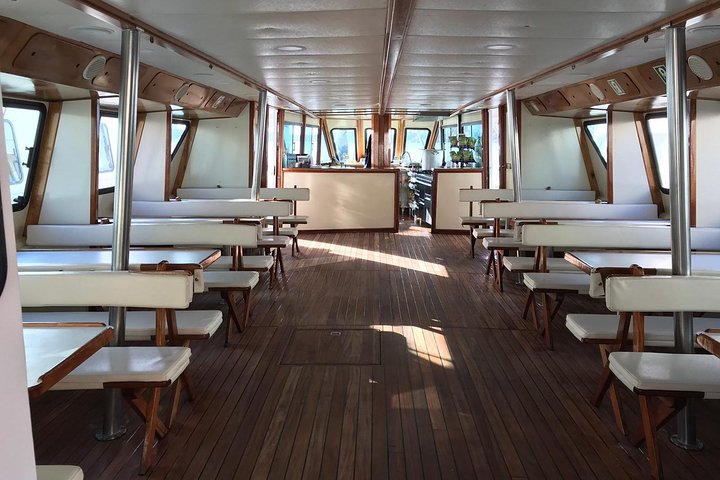 Boat Tour La Maddalena Archipelago from Palau