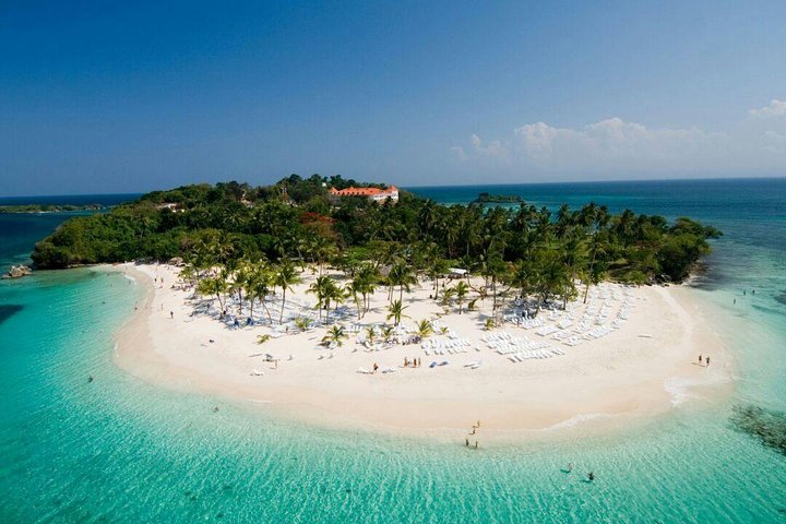 Samaná Island & Waterfall Adventure: Bacardi Beach Experience