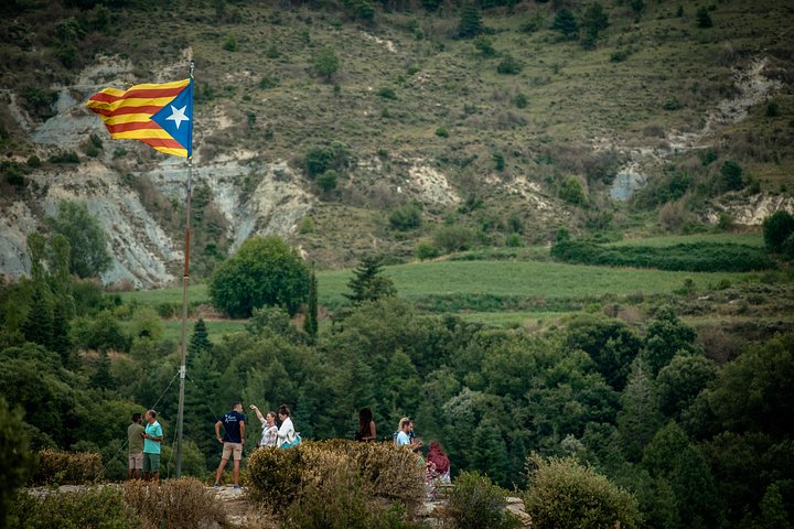 Medieval Three Villages Small Group Day Trip from Barcelona