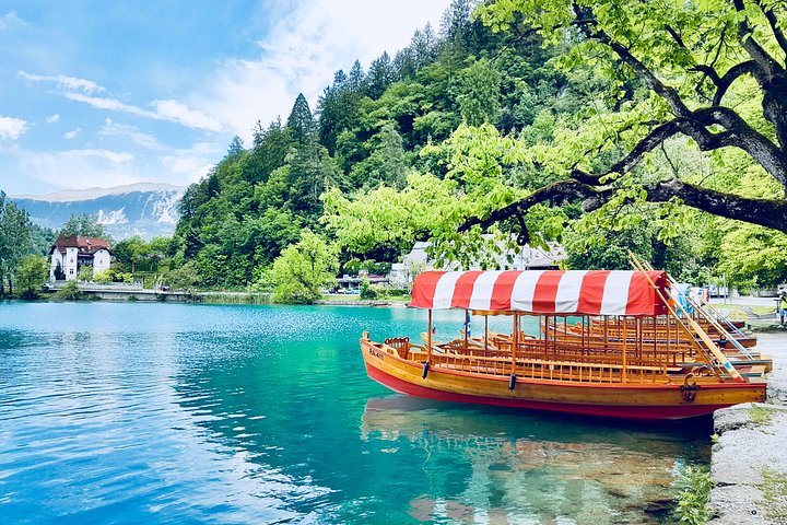 Full-Day trip to Lake Bled
