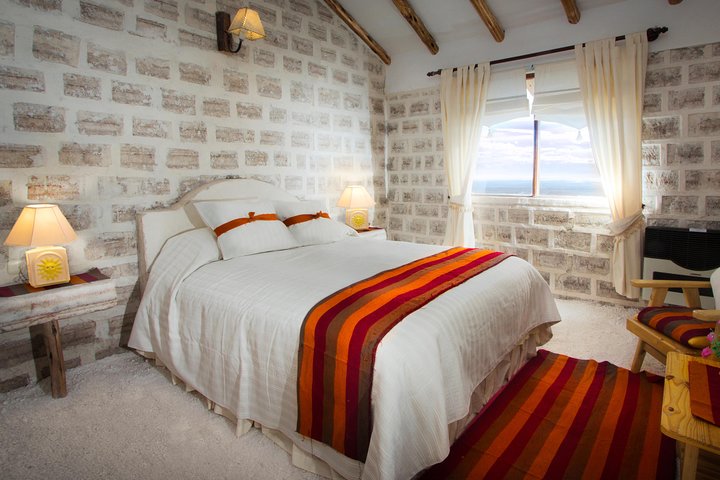 Uyuni Salt Flats Private 3 day tour (Palacio Sal 4* & Tayka 3*)