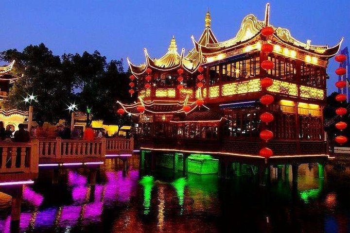 4-Hour Private Shanghai City Tour with Old and New Highlights