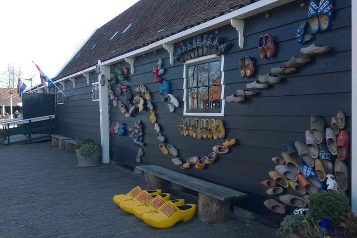 Zaanse Schans Windmills, Clogs and Dutch Cheese Small-Group Tour from Amsterdam