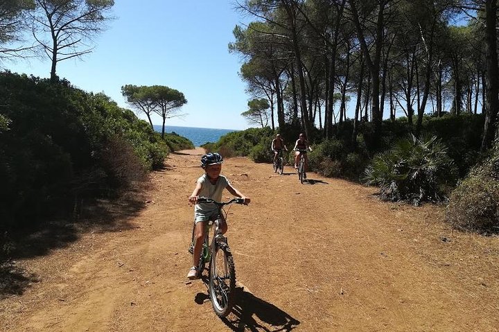 Alghero - Small Beaches Tour by E-bike more aperitif
