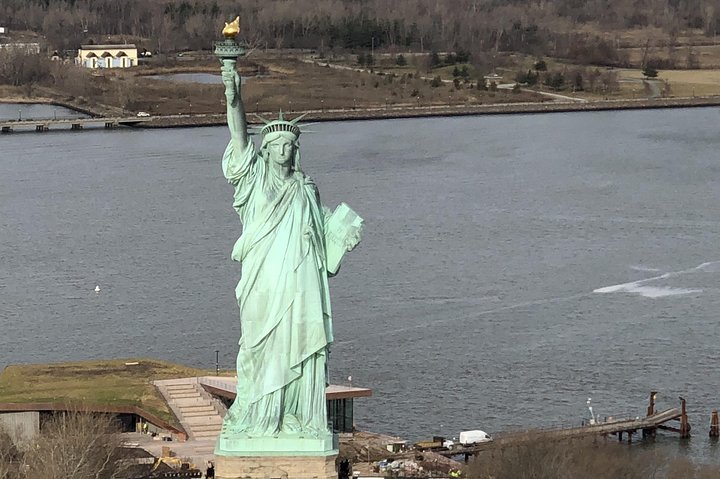 The Manhattan Helicopter Tour of New York