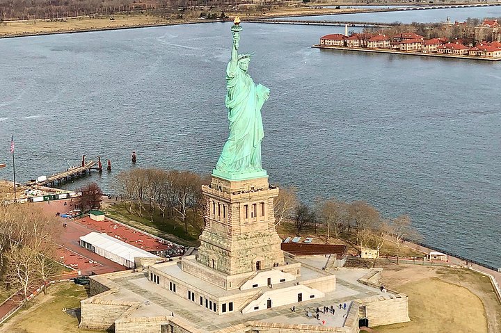 New York City Skyline Helicopter Tour from New Jersey