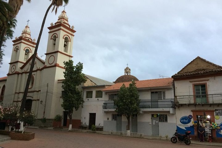 Tour to Valle Alto (Tarata)