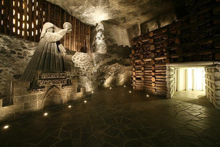 Salt Mine Guided Tour from Krakow (hotel pick up)