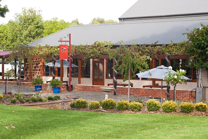 Barossa Valley Hop-On Hop-Off Wine Tour