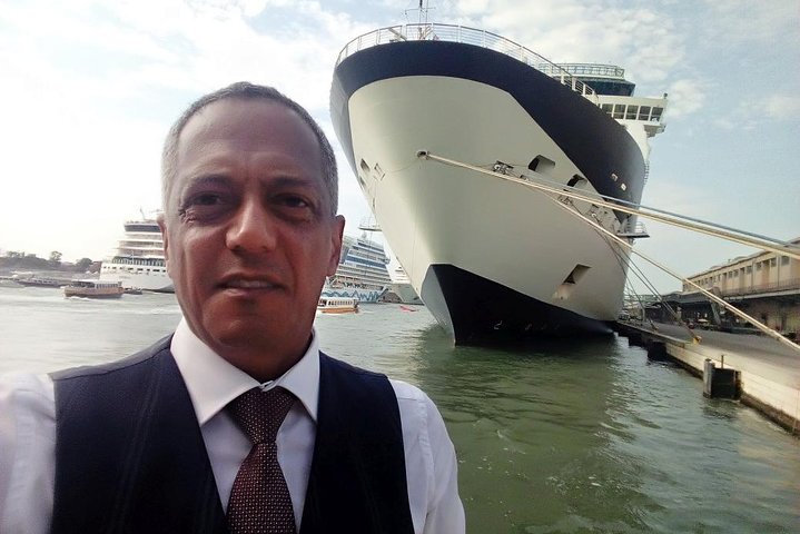 Private transfer Explorer of the Seas Ravenna cruise port to Venice airport