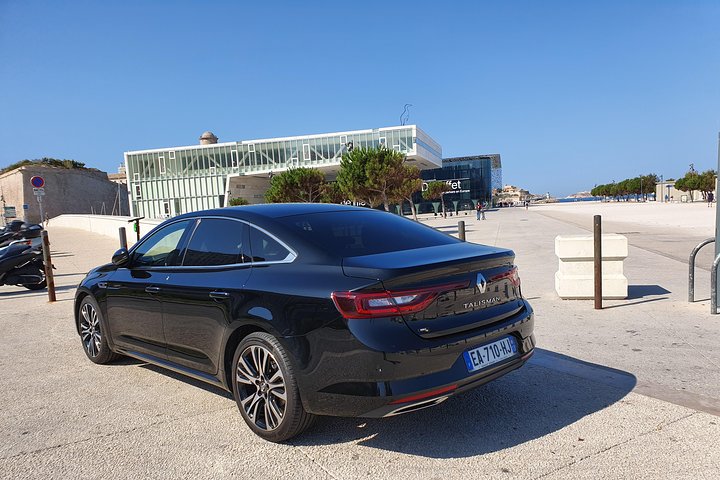 Private transfer by car: Marseille airport to / from Cassis-La Ciotat