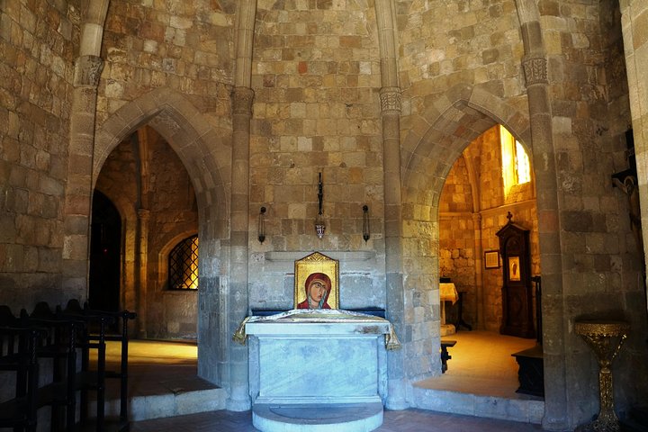 BEST OF RHODES ISLAND - PRIVATE TOUR - SHORE EXCURSION - FULL DAY - 4 People